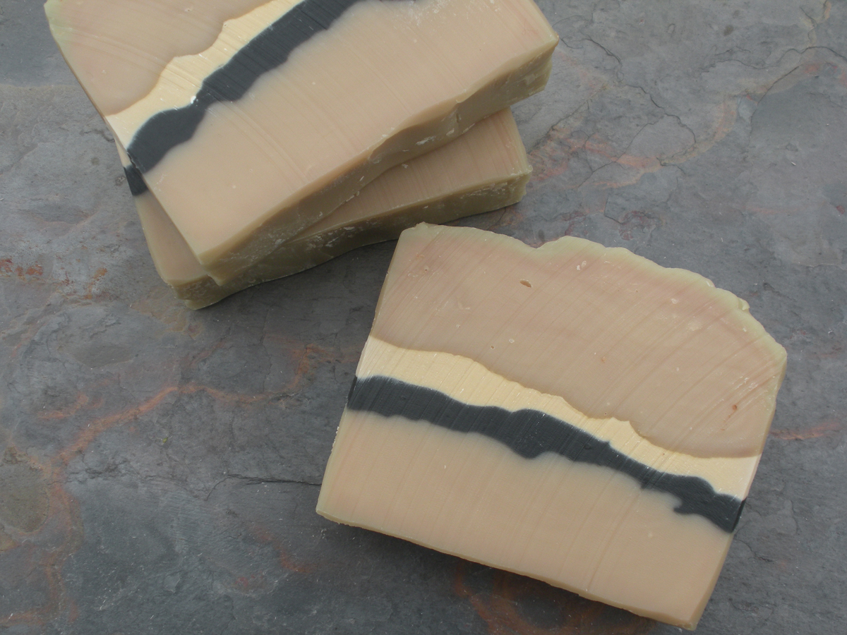Ace of Spades Body Bar for Men - Click to Enlarge Photo